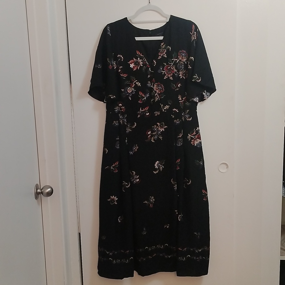 Ann Taylor size 12 calf length dress